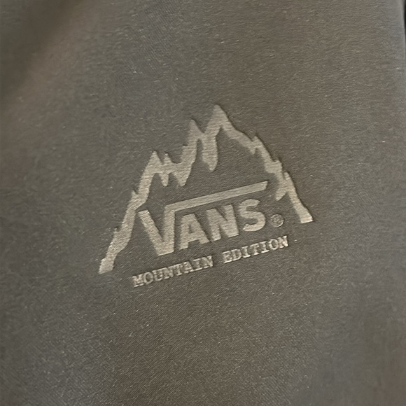 Men’s Vans Mountain Edition Jacket - Picture 3 of 11